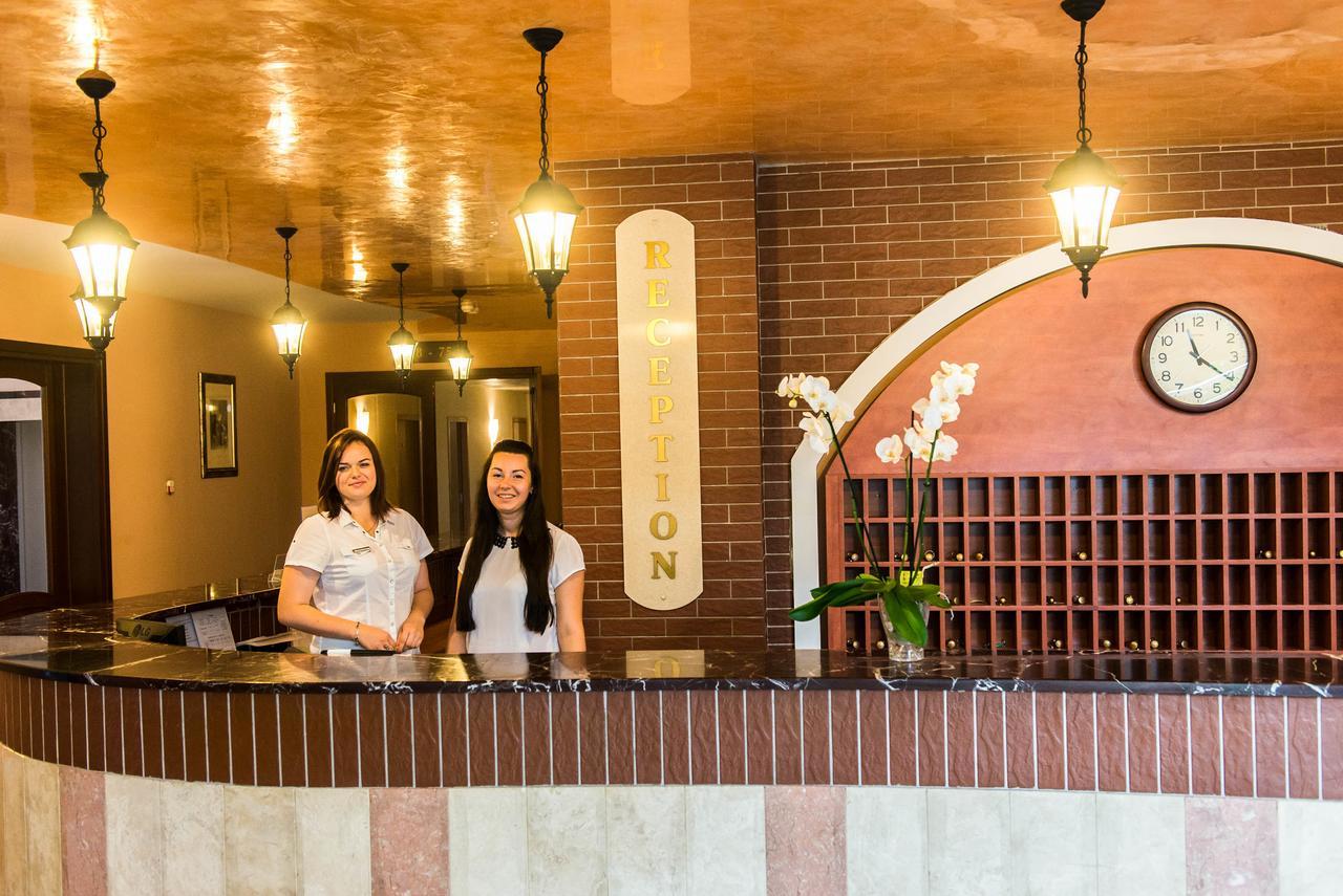 Optima Odesa Hotel Eksteriør billede